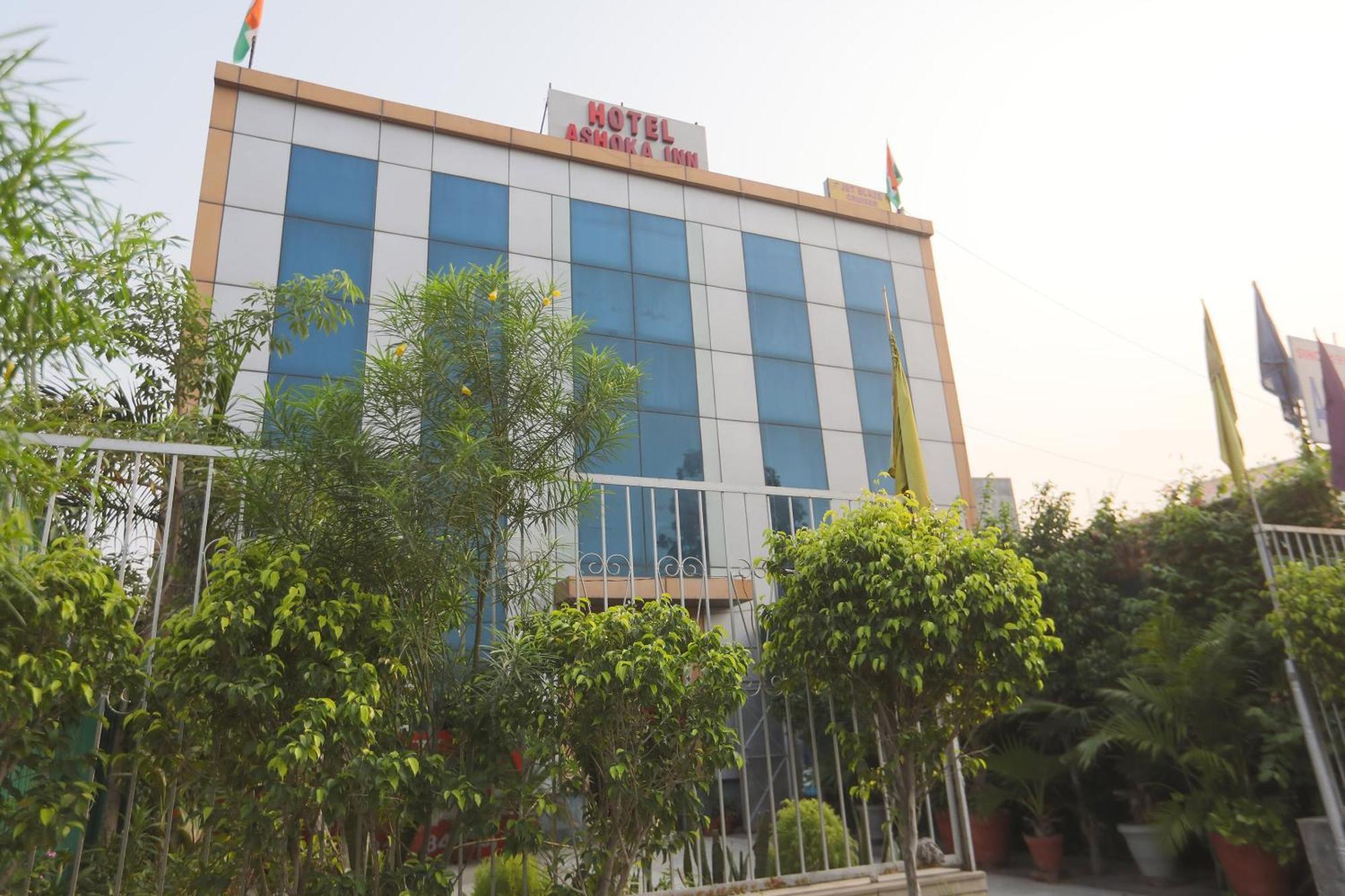 Hotel O Ashoka Inn Hotel Near Botanical Garden Noida Exterior photo