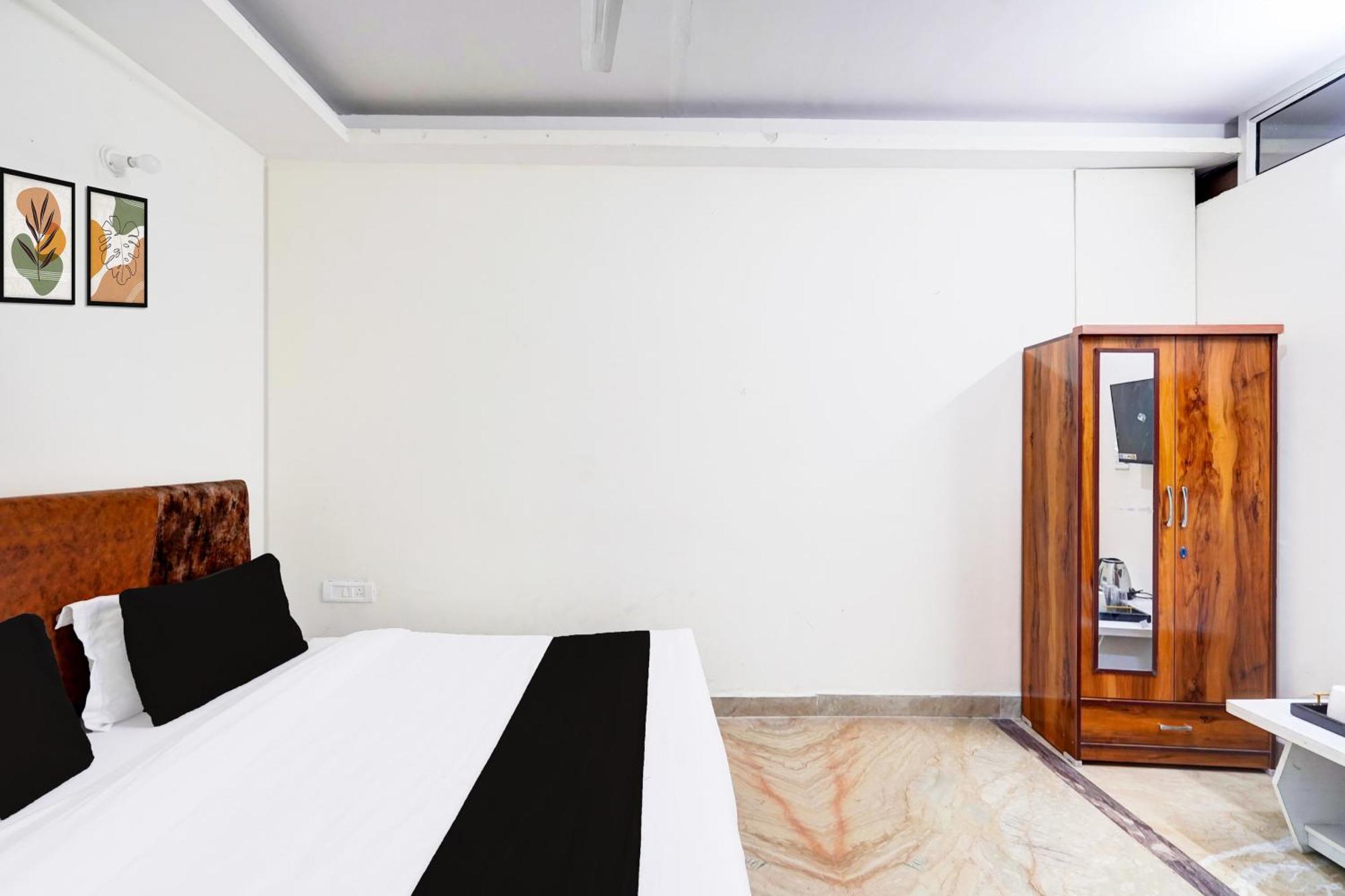 Hotel O Ashoka Inn Hotel Near Botanical Garden Noida Exterior photo